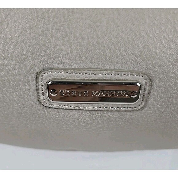 Steve Madden Faux Leather Extra Large Tote Purse Bag Beige Tan Silver Zipper - Picture 4 of 12